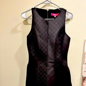 Fun black dress NWT size 4